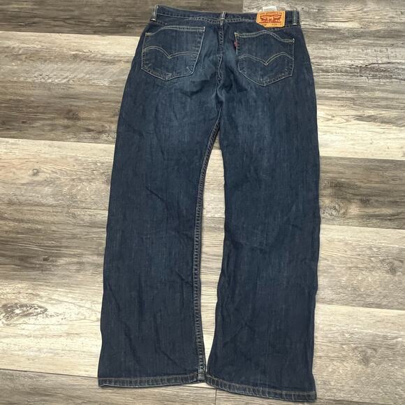 Levis 505 Mid Wash Faded Blue Men 34x30 Regular Fit Straight Denim Jeans Red Tab - Picture 3 of 15